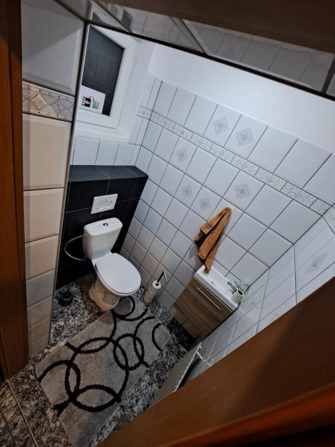Hostelhollabrunn Buitenkant foto